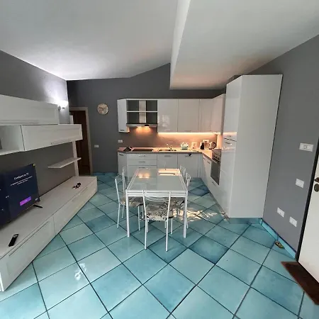 Residenza Del Mare 80mq 150mt Da Rena Bianca